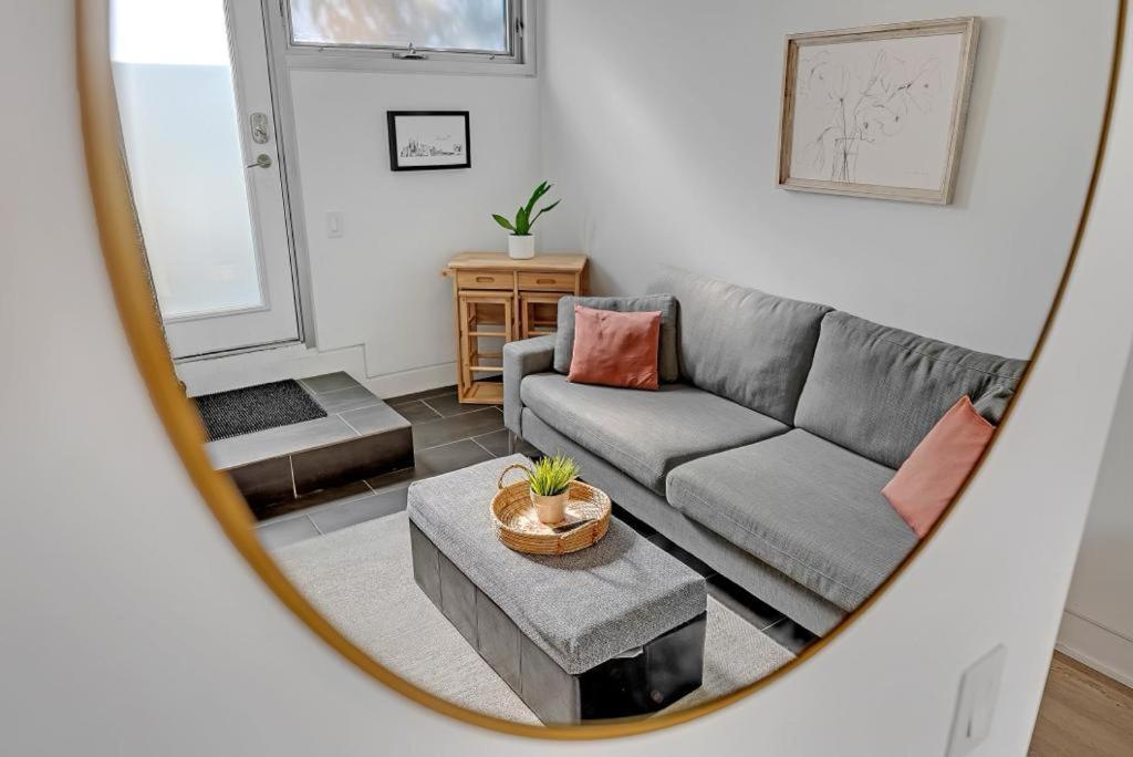 Suite In The Heart Of Downtown Toronto Extérieur photo